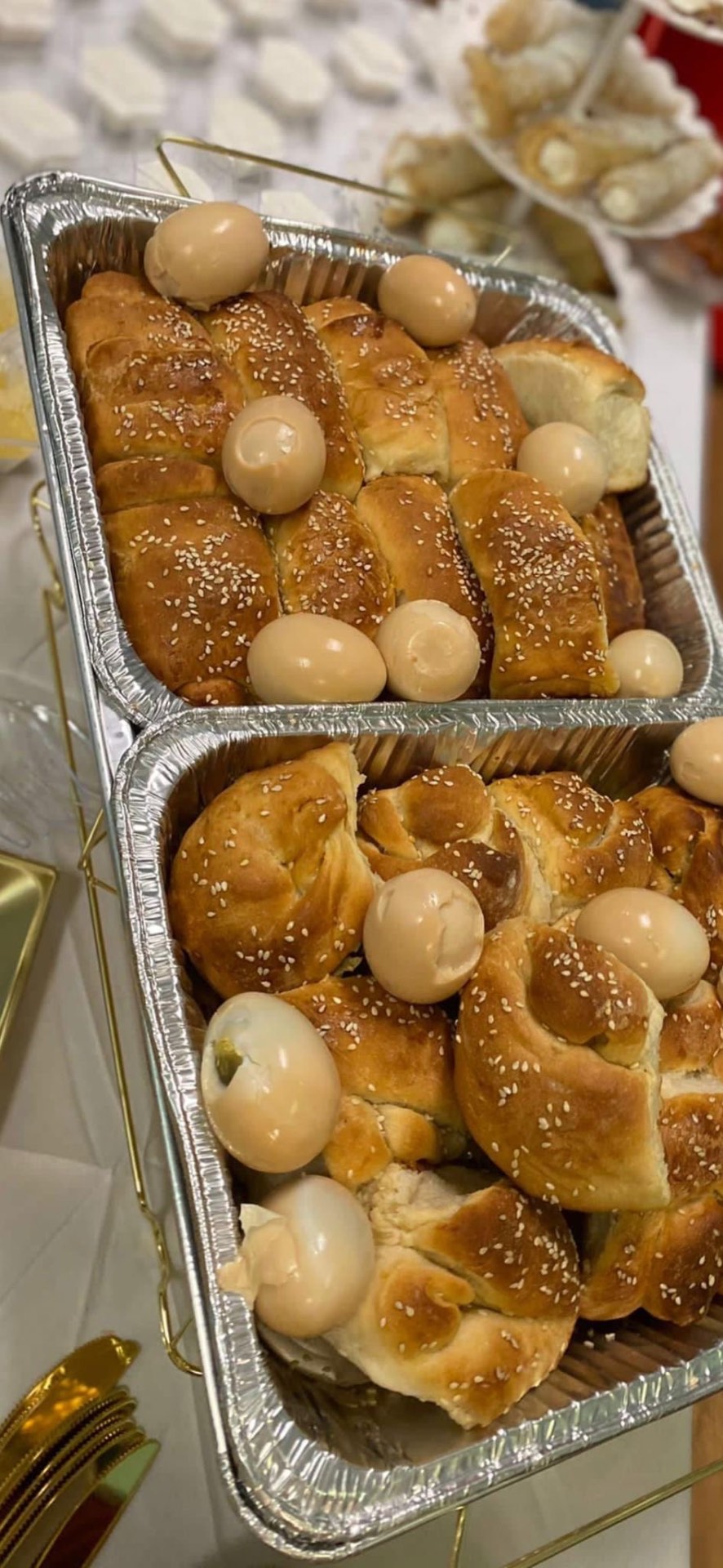 Braided challah trays